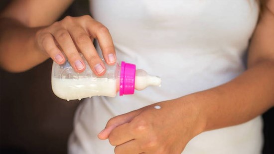 奶粉沖好后可以放多久？